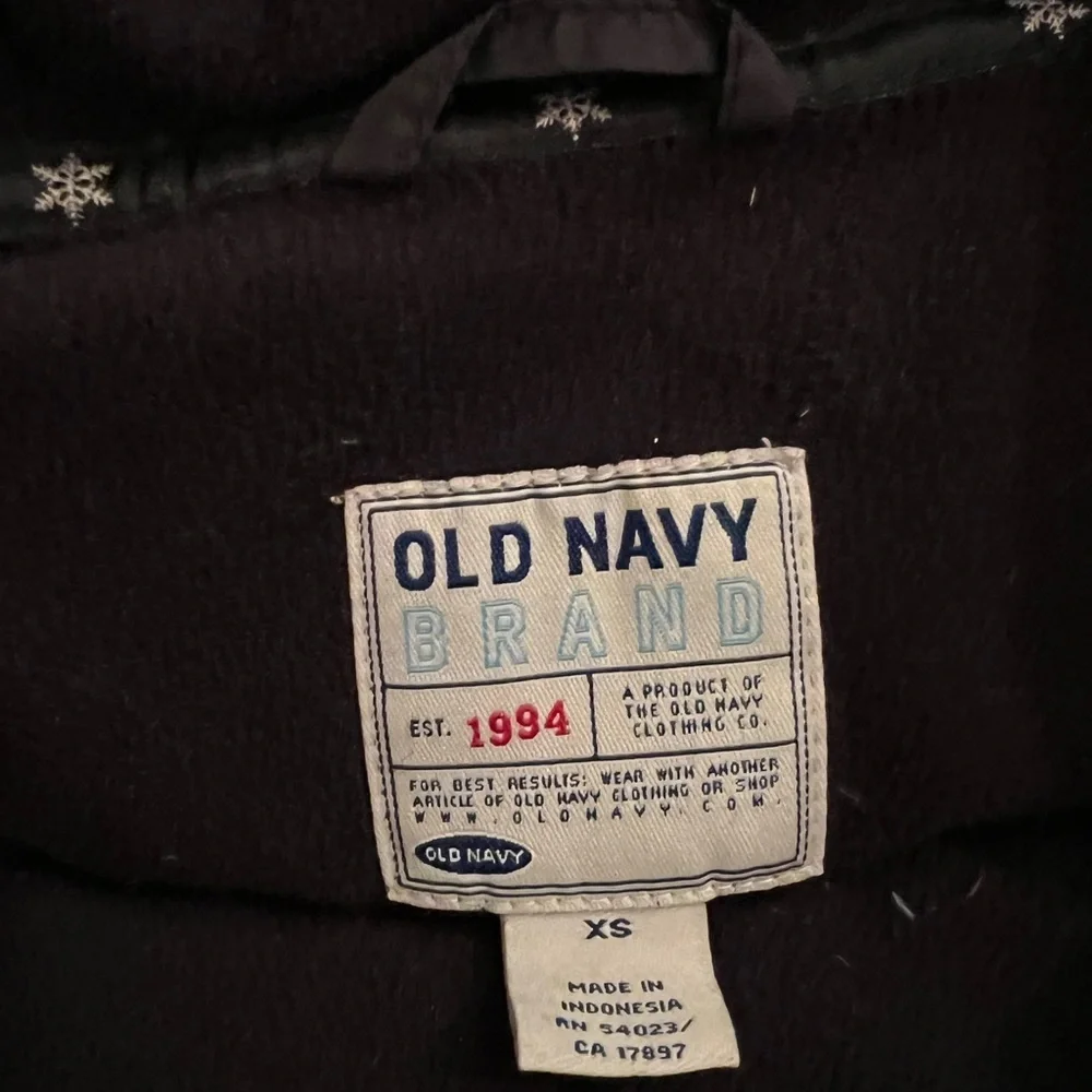 Old Navy Black Puffer Down Vest